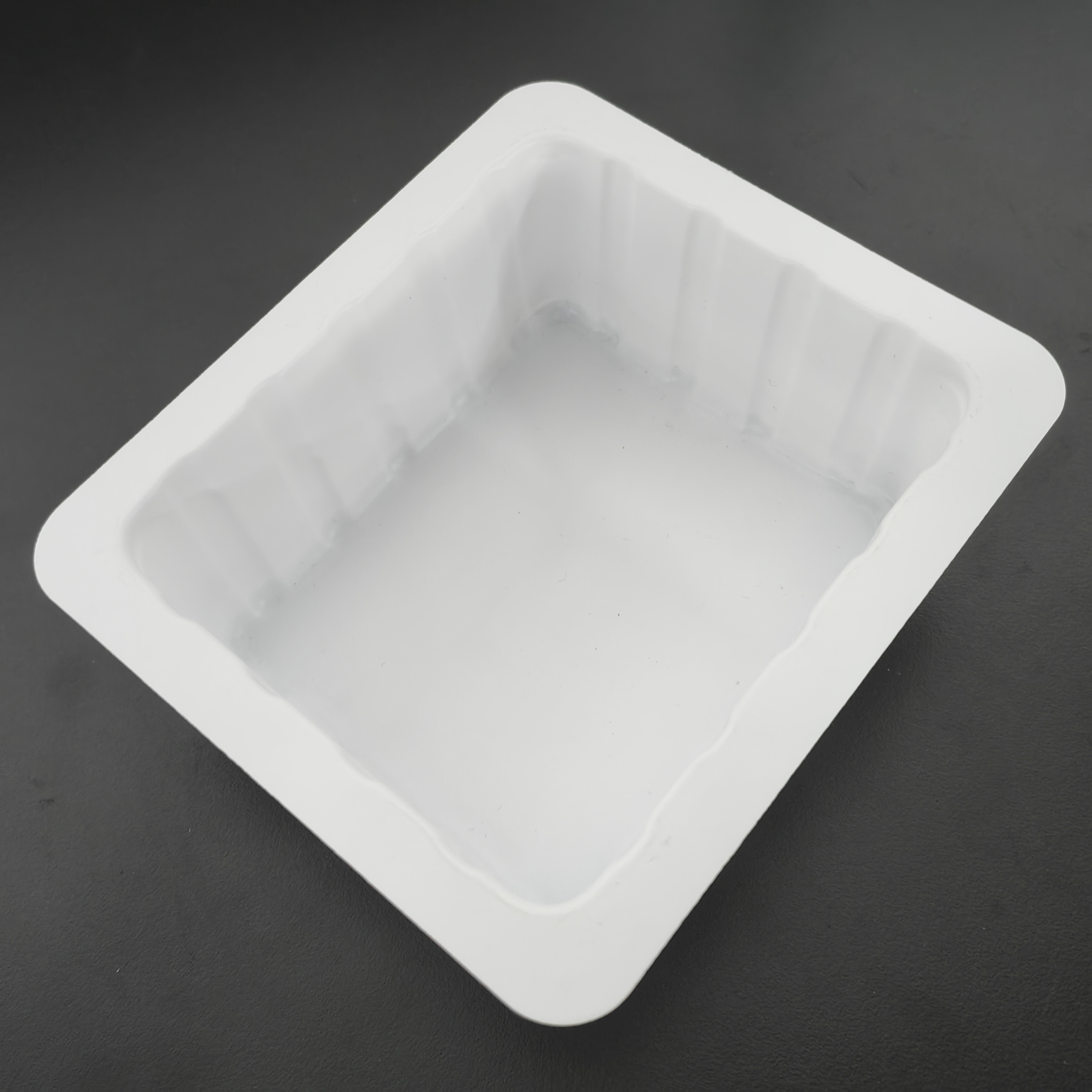 golden divided food container tray chocolate plastic tray frozen food tofu tray